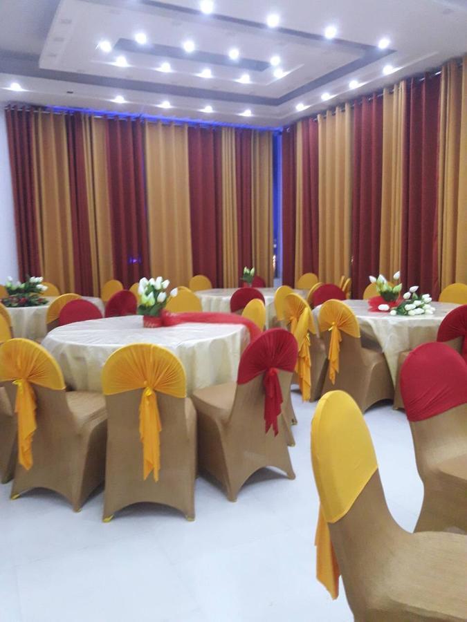 Avanya Hotel And Reception Hall Angunakolapelessa Экстерьер фото